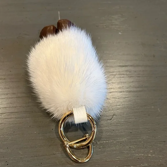 Egg Yolk Smiley Face Faux Fur Keychain - Picture 4 of 4